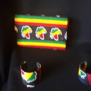 African Cluch Purse with Africa Bracelets